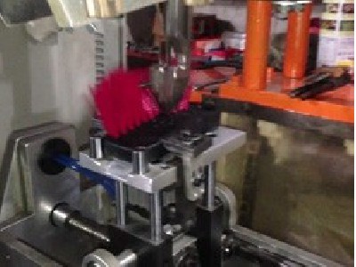 Five-axis brush planting machine